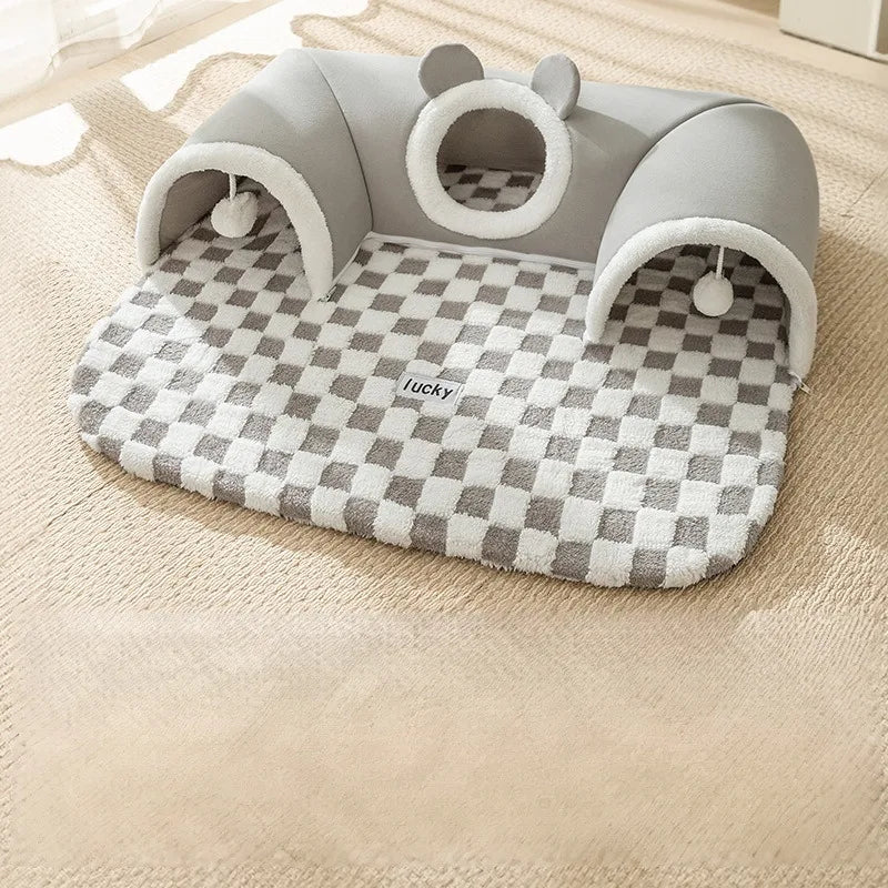 Michi’s Peek-A-Boo Tunnel Villa